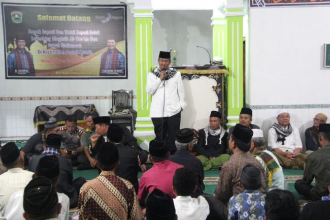 65sambutan bupati si mesjid raya surian ok.jpg